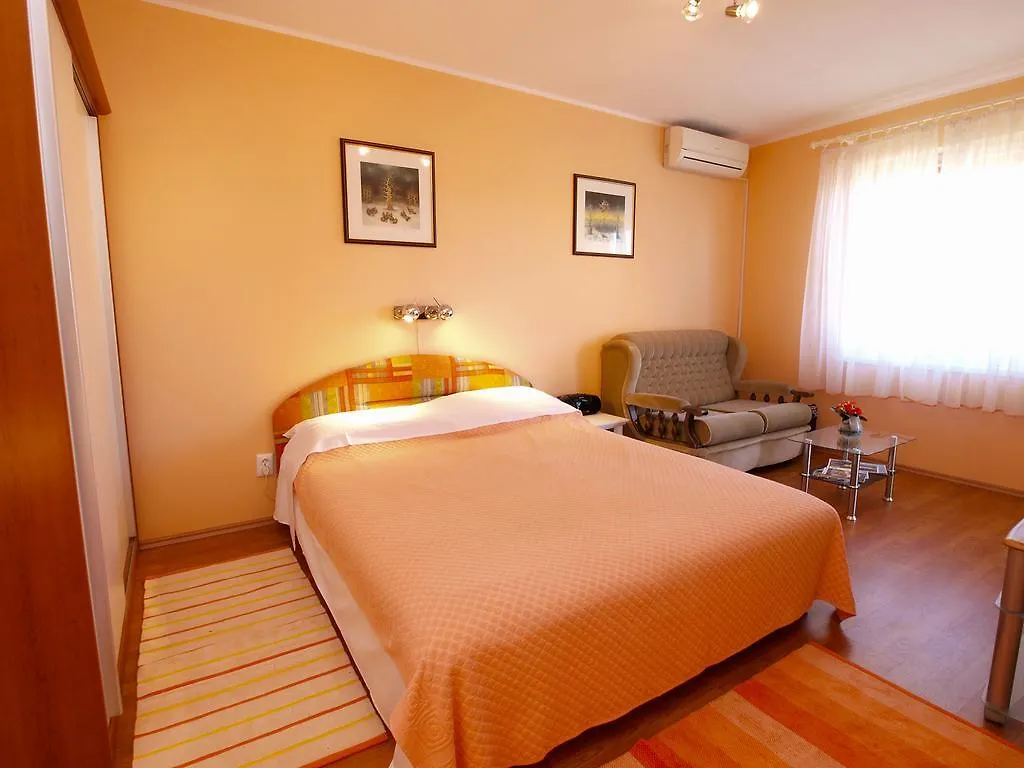 Apartments Vesna 1000 Pula Kroatië