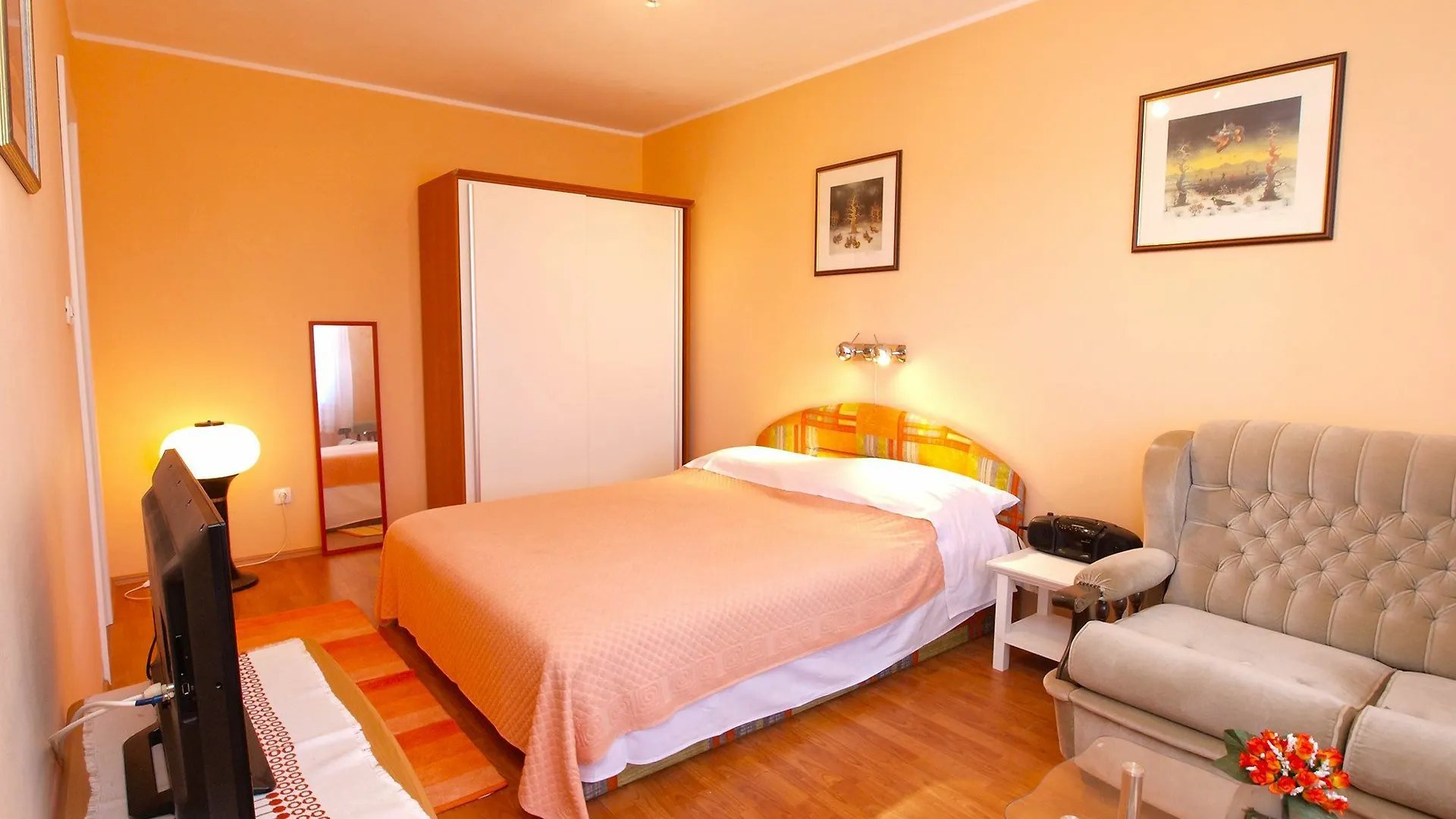 Apartments Vesna 1000 Pula