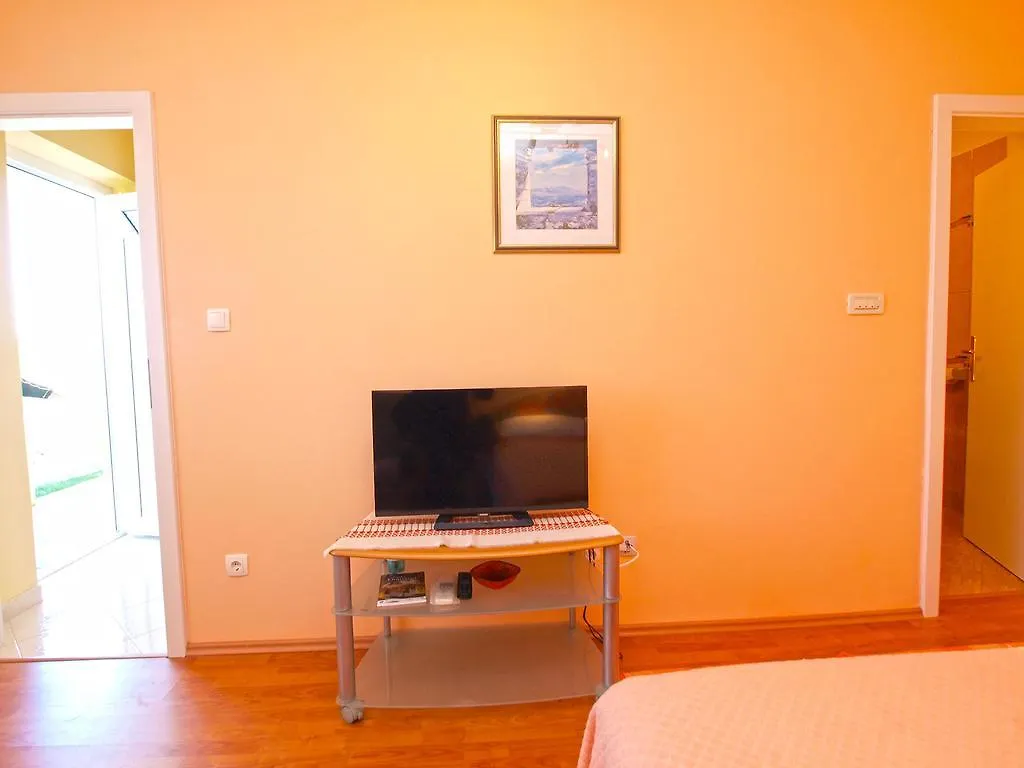 פולה Apartments Vesna 1000